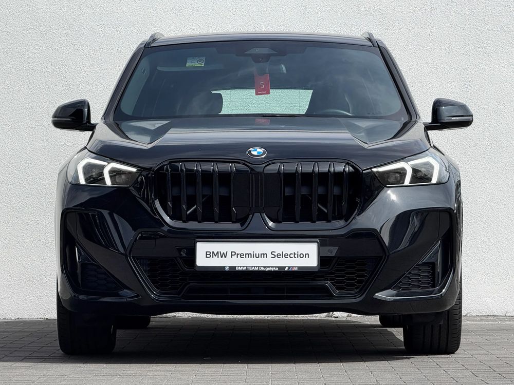 BMW X1 sDrive18i 1.5 Benzyna 136 KM — zdjęcie 4