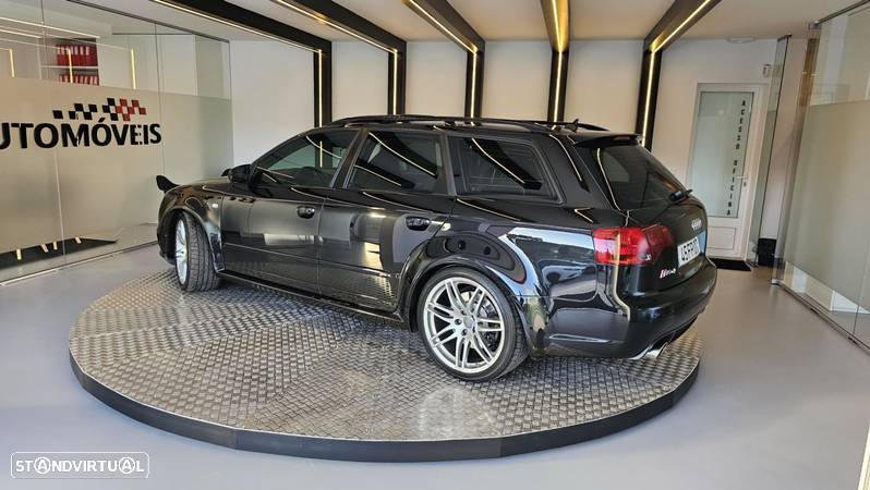 Audi RS4 Avant 4.2 V8 - 3