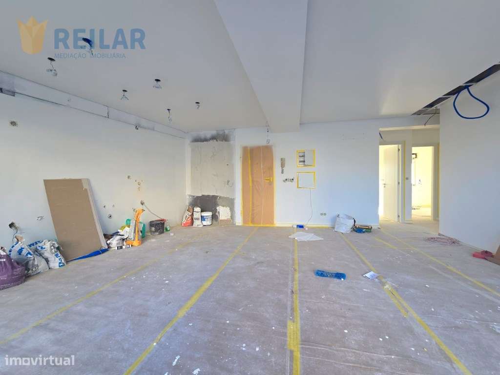 Santa Iria da Azóia - T3 Remodelado-8