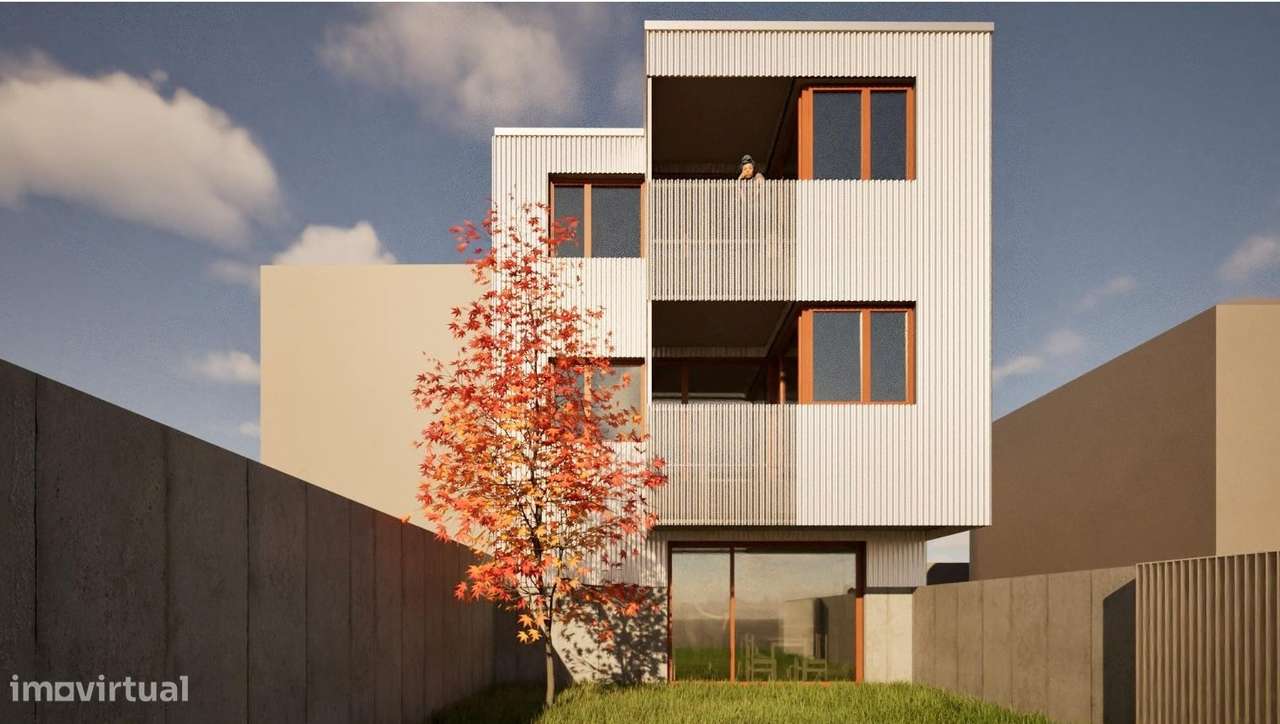 Apartamento T2 com jardim e lugar de garagem, Pereiró-0