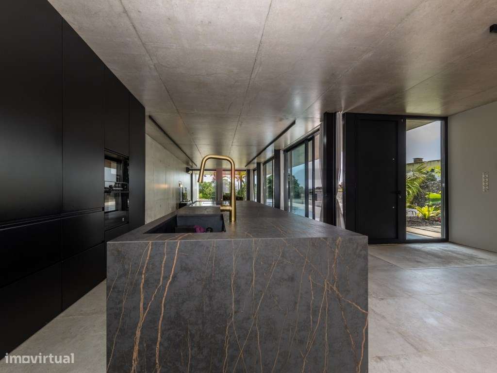 Refúgio Exclusivo com Vista Mar em São Roque, São Miguel-9