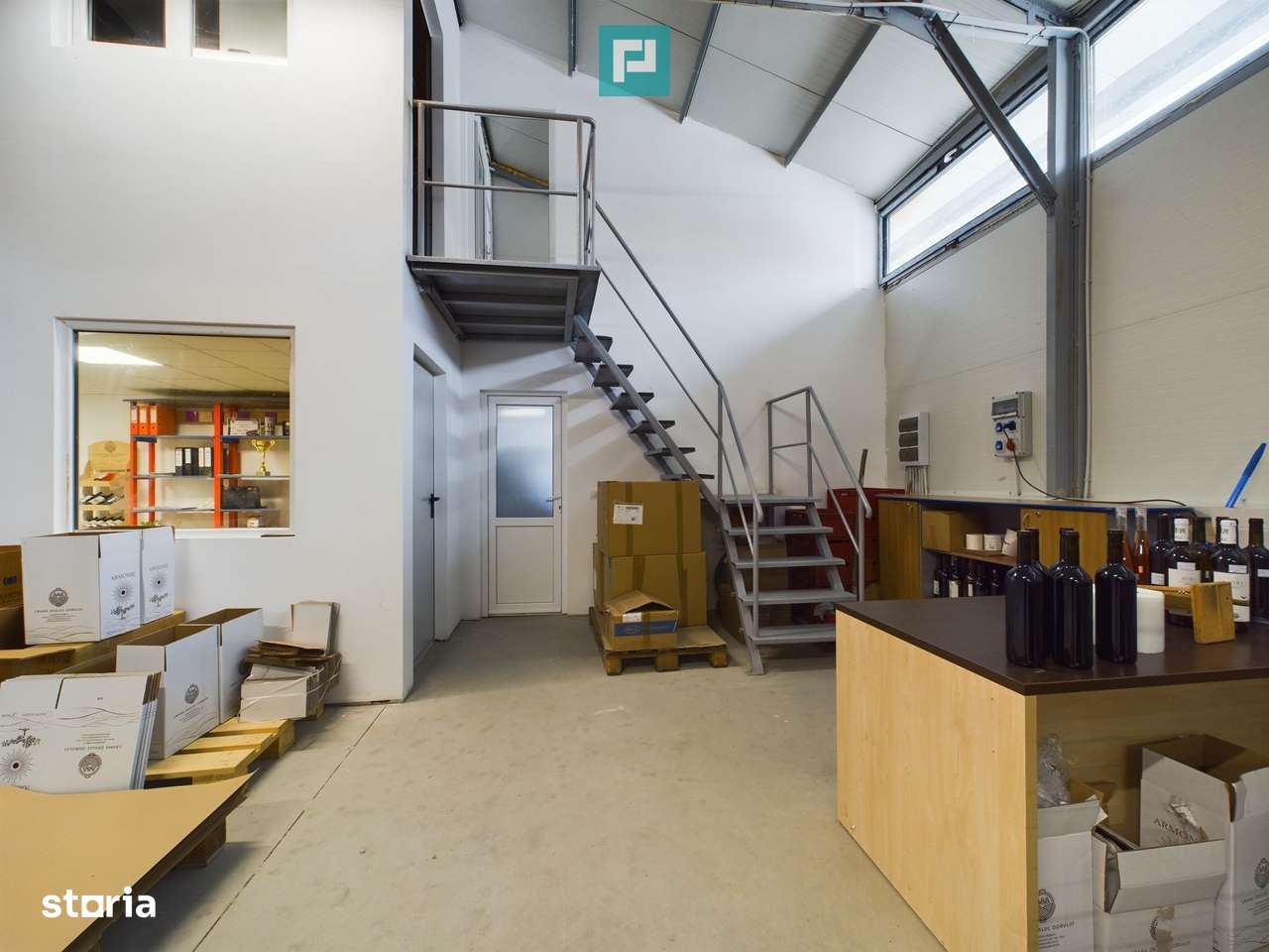 Hală de producție cu spații de birouri - Imagine principală: 5/10