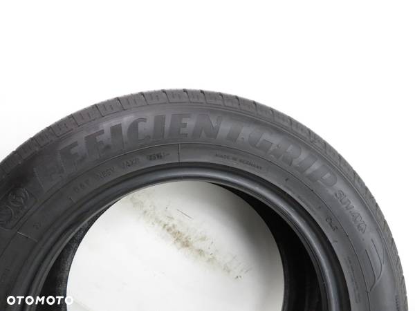 2x 215/65R16 Goodyear EfficientGrip SUV 4x4 98V - 8