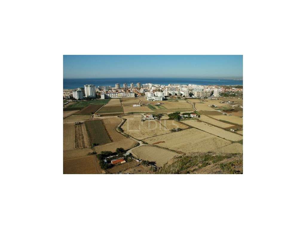 Apartamento T2, junto à praia, na Costa da Caparica-18