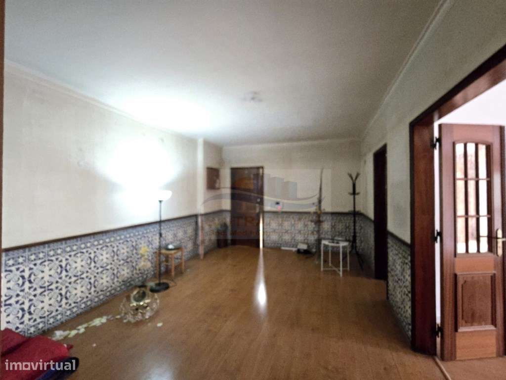 Oportunidade Única em Massamá - T1 Convertido em Espaçoso T2! - Grande imagem: 4/9