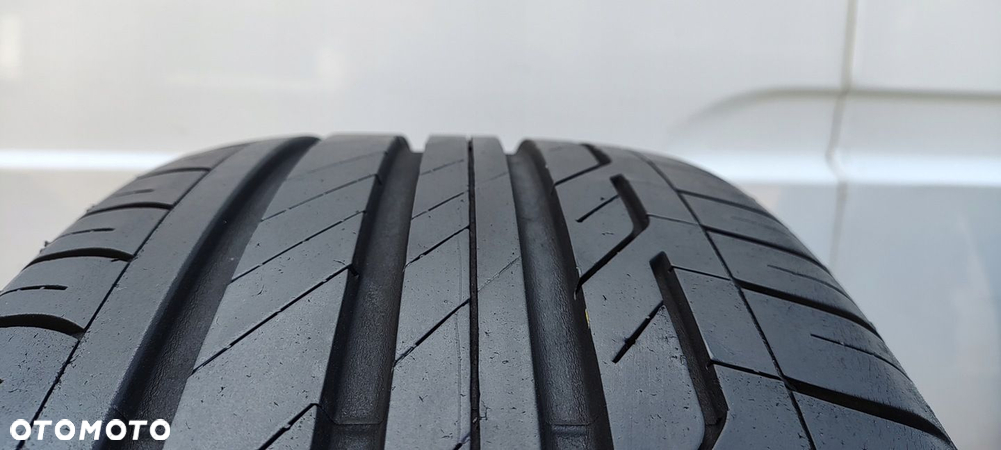 Opona letnia Bridgestone TuranzaT001 225/45R19 92W - 2