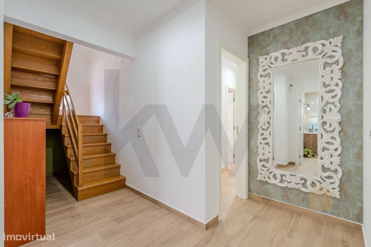 Moradia T4 remodelada com jardim, terraço e garagem | Vendas Novas-25