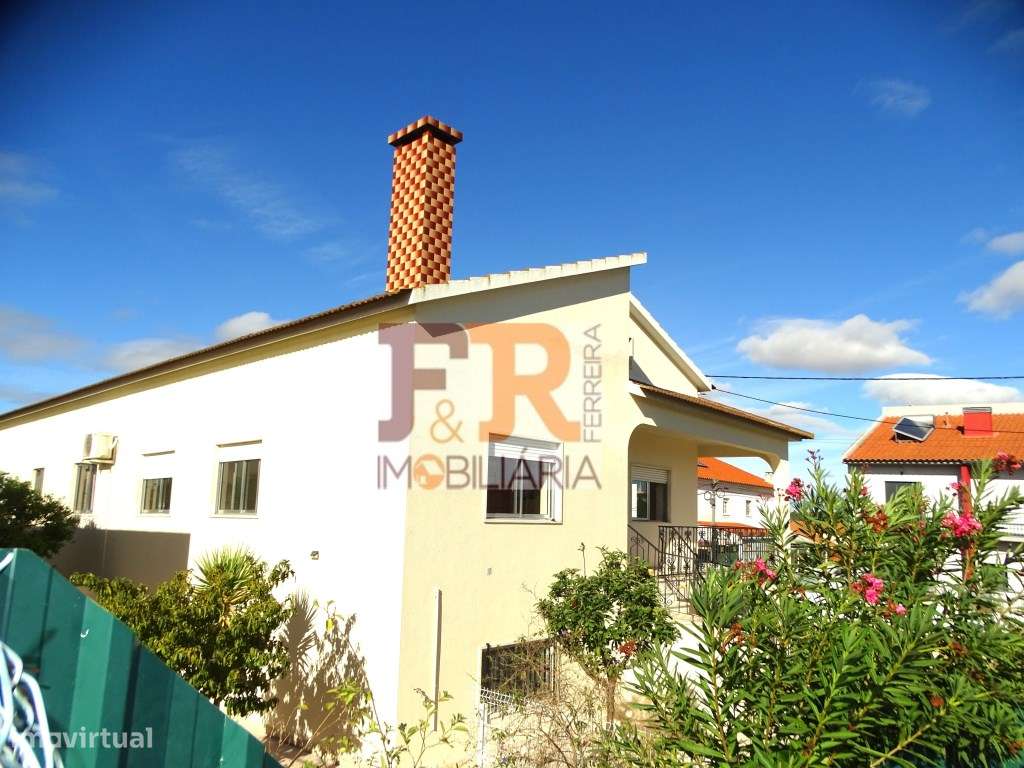 Moradia Duplex T2+1 com sótão aproveitável e Garagem Quinta do Cond...-43