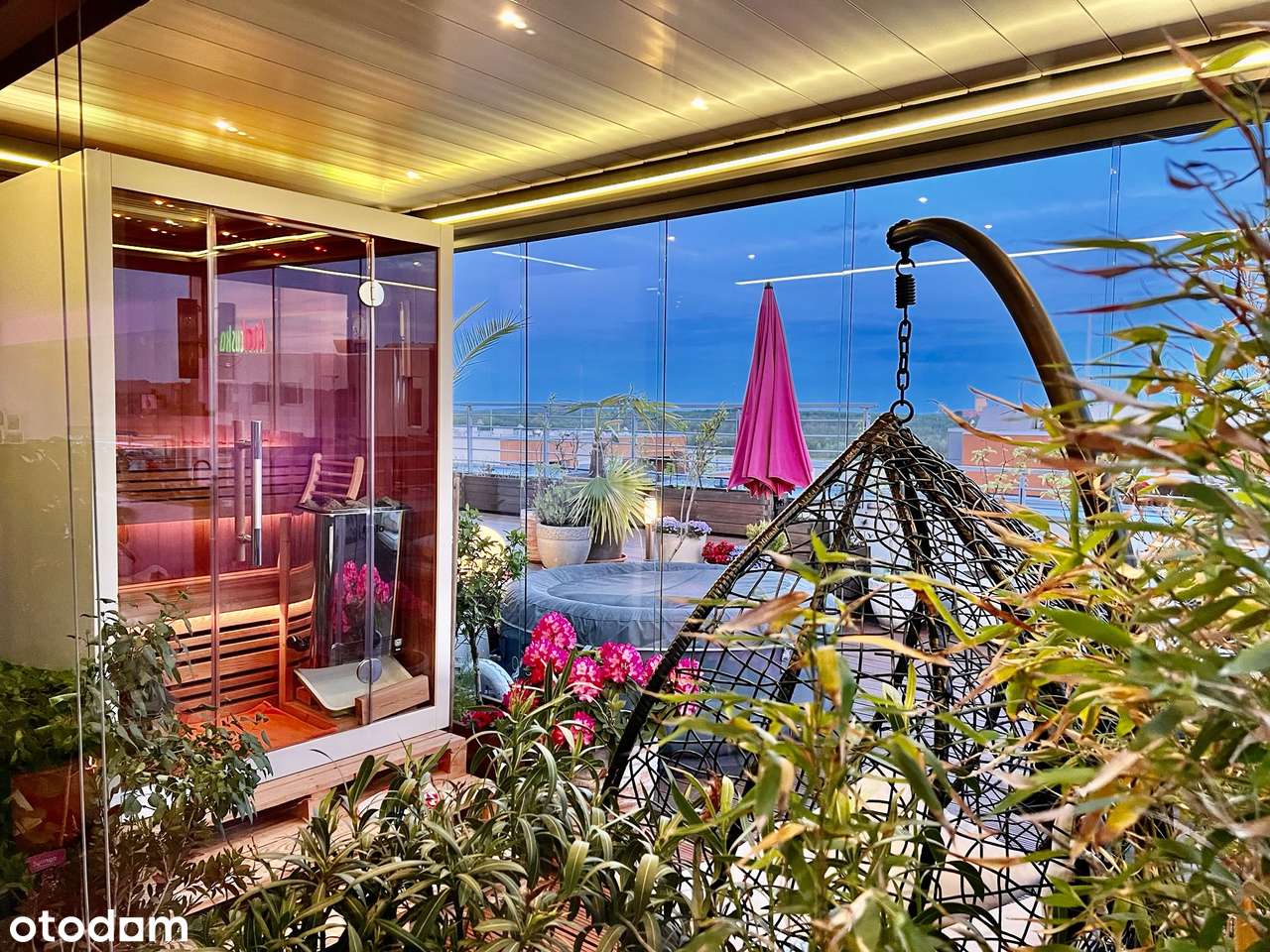 Niepowtarzalny apartament z ponad 100 m tarasem, klima, 136m2  +garaże-0