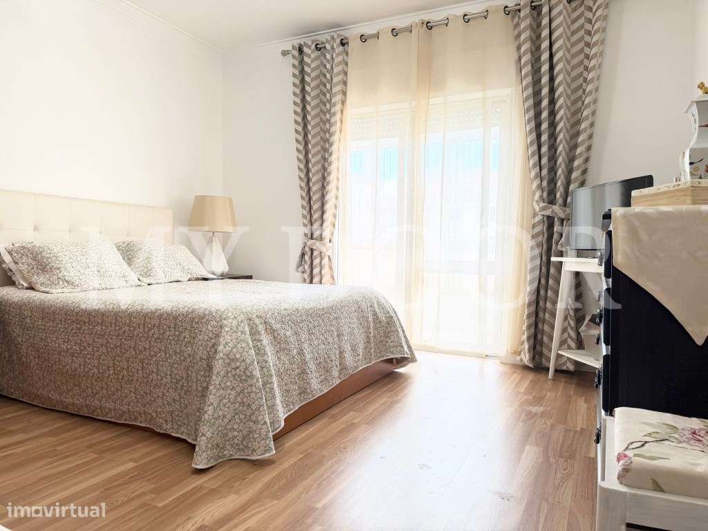 Apartamento T2 - Bobadela - c/ Parqueamento - Arrecadação-21