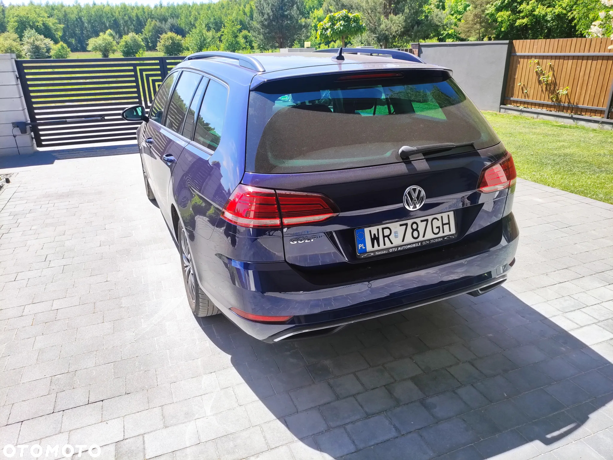 Volkswagen Golf 2.0 BlueTDI DSG Comfortline - 5