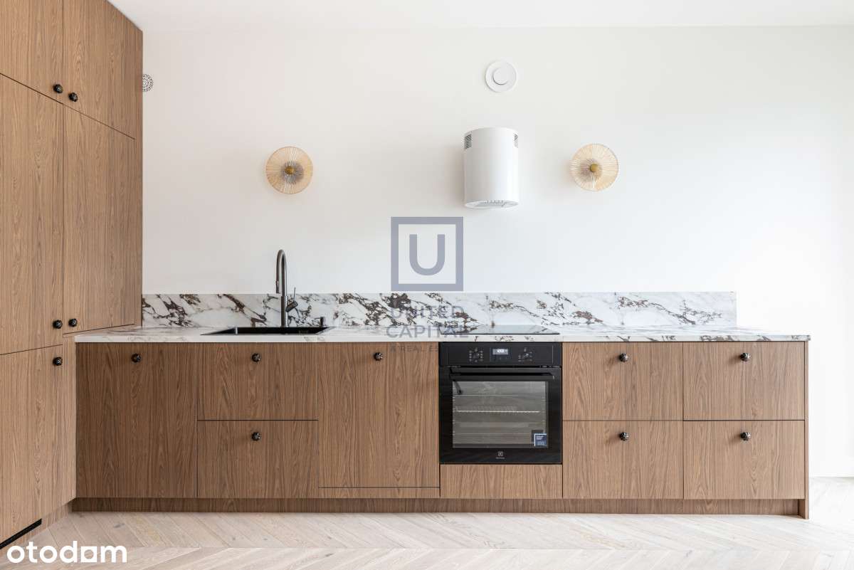 Cegła | Wysokie 280 H | Dwa balkony | Winda-19