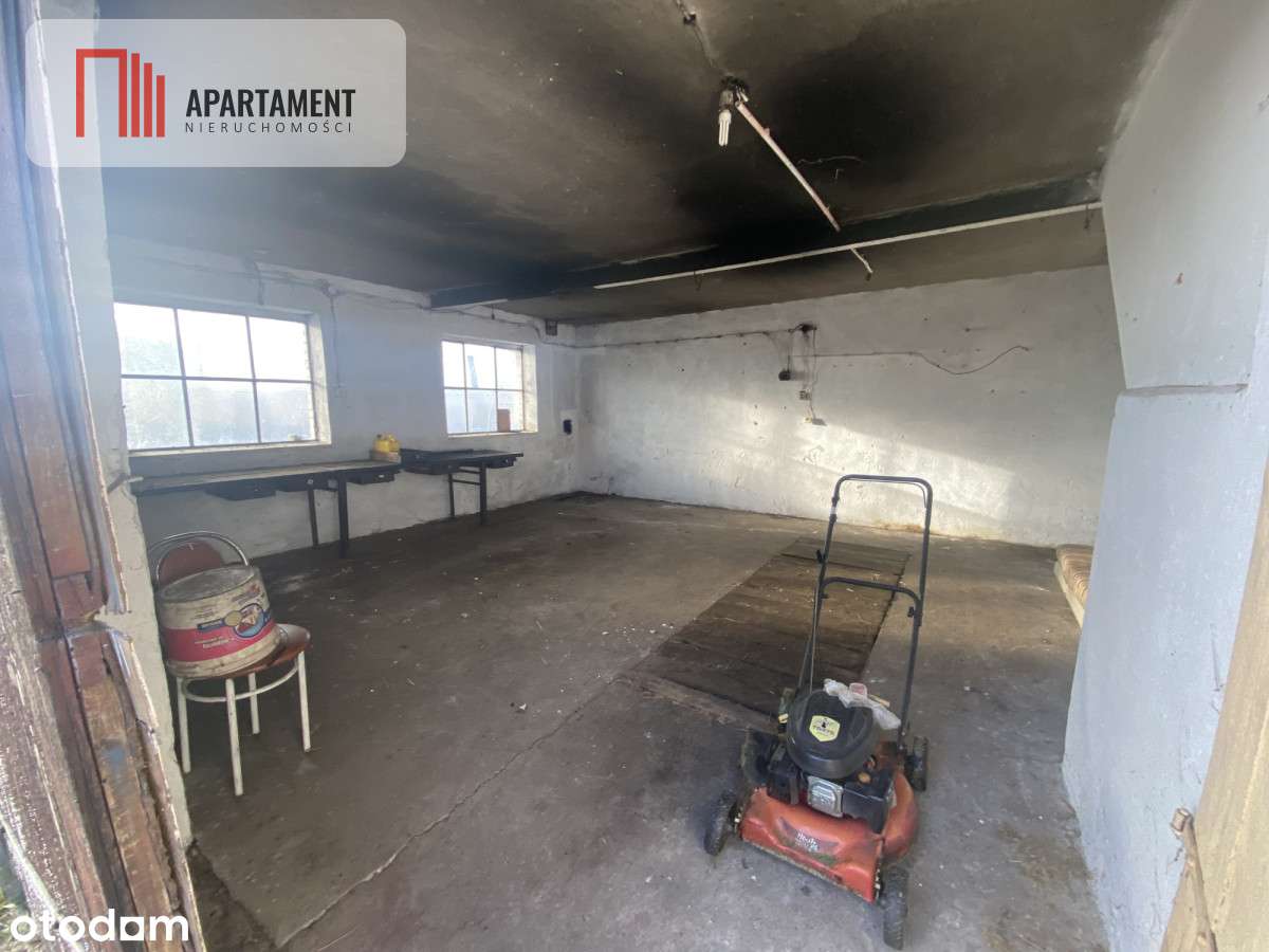 Dom Siedlisko z budynkami gospodarczymi-5