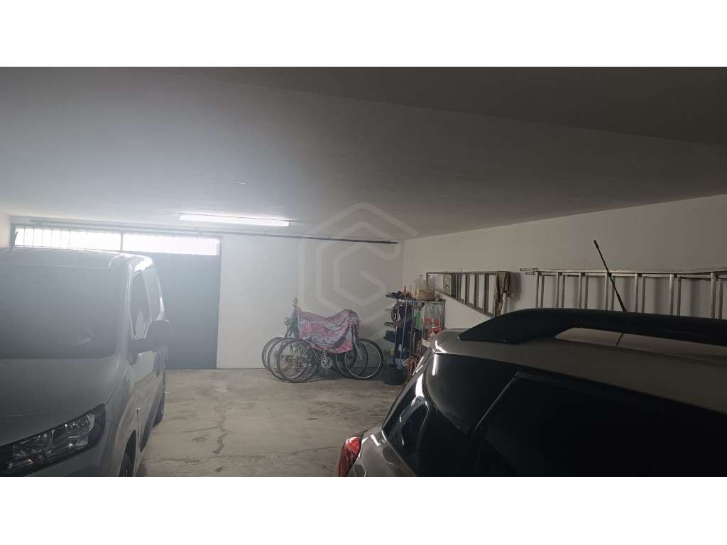 Moradia V4 com Garagem para 4 Carros, Goncinha, Loulé, Algarve-33