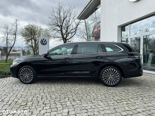 Volkswagen Passat 2.0 TDI SCR Elegance DSG - 8