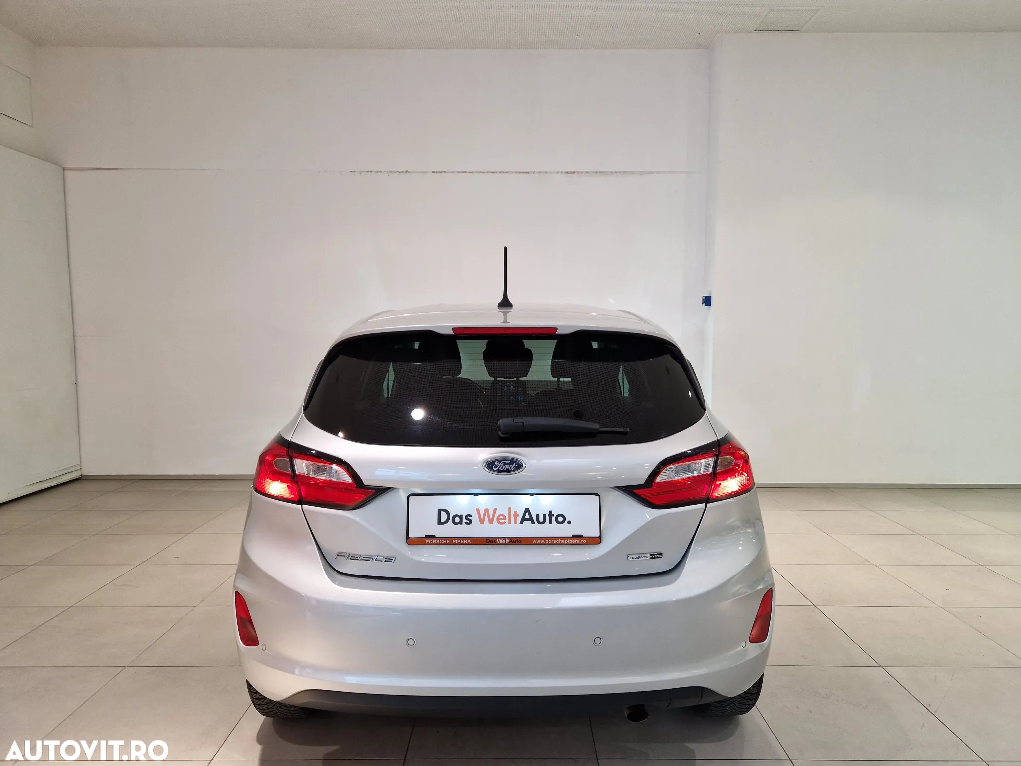 Ford Fiesta 1.0 EcoBoost 7DCT mHEV Titanium - 8