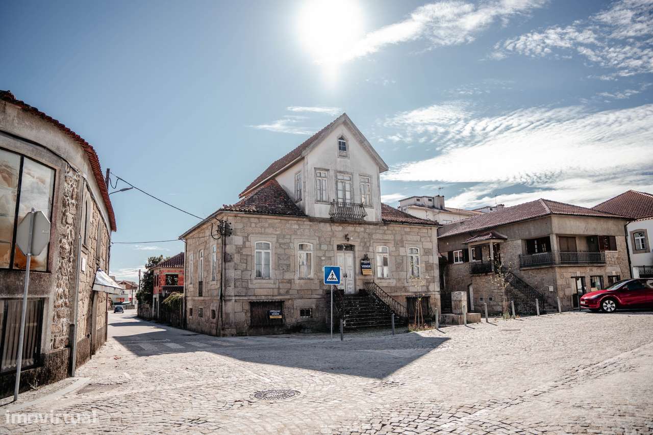 Imóvel com carácter e muito potencial de valorização.-51