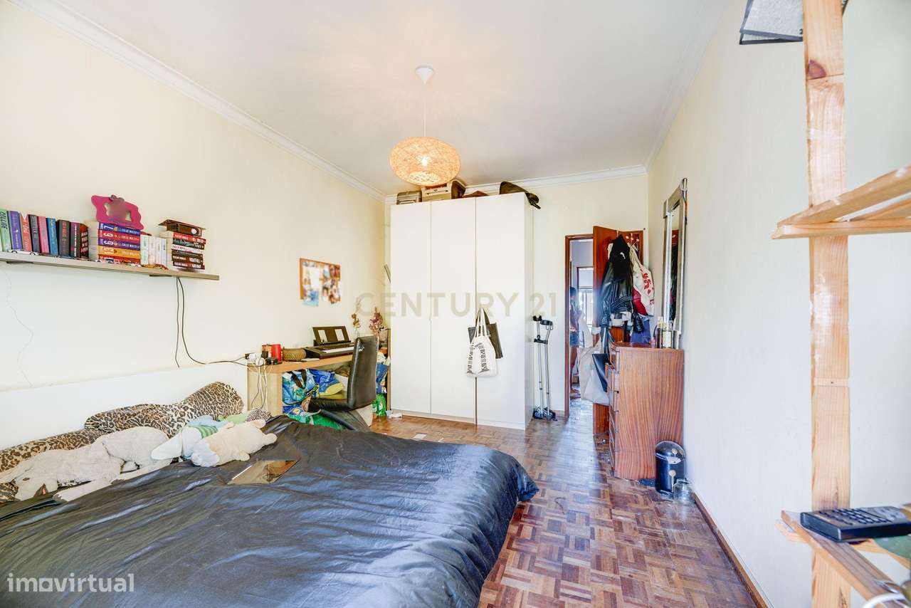 Moradia V6 no Algueirão-15