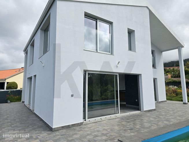 Moradia T3 com Piscina e Vista Mar nos Prazeres | Calheta-2