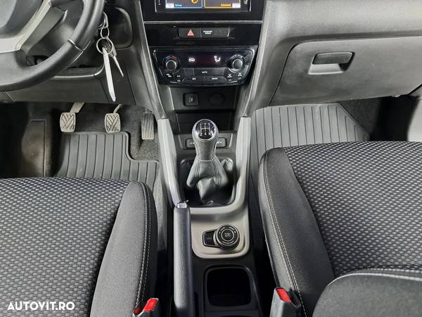 Suzuki Vitara 1.6 Passion - 16