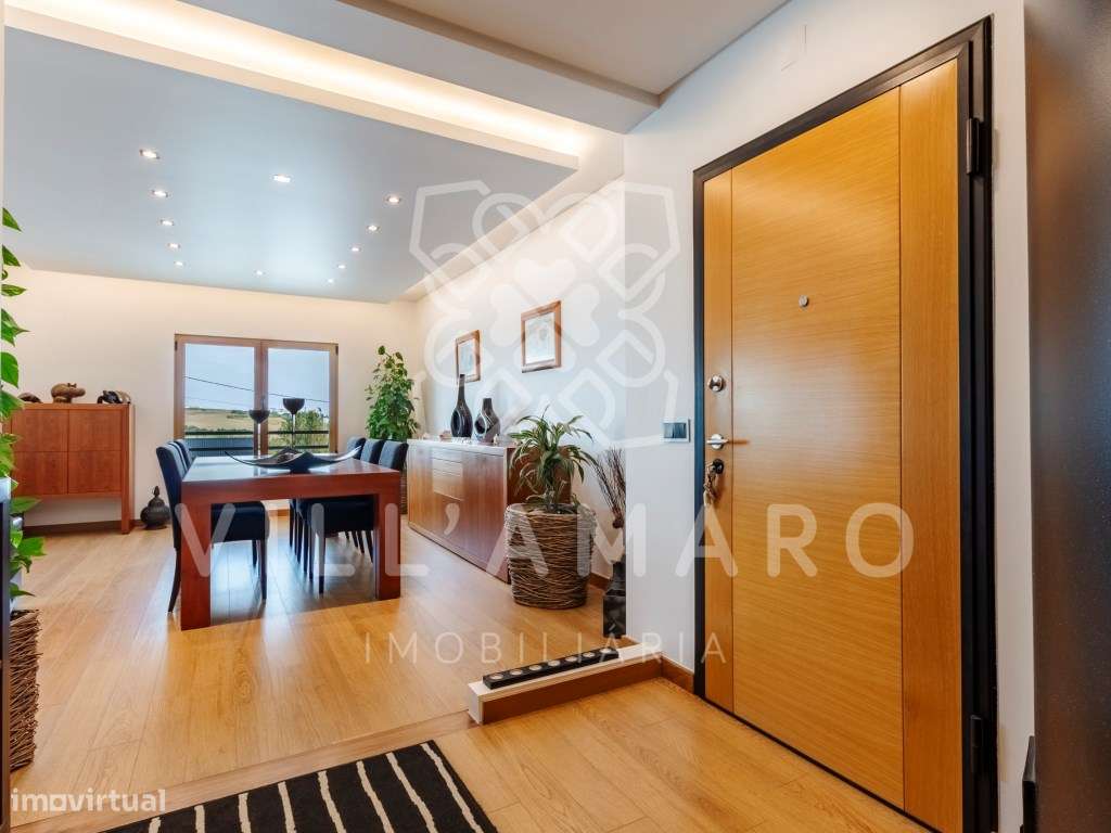 Apartamento T4 Duplex | Condomínio Fechado | São Pedro da Cadeira-14