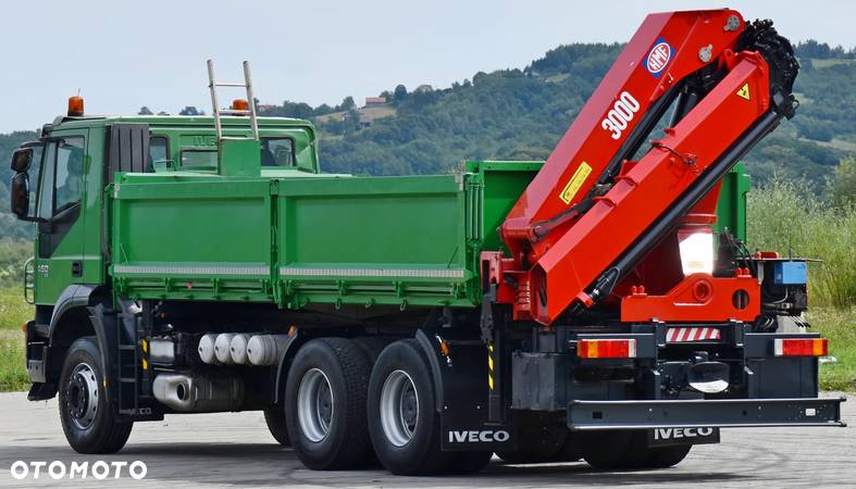 Iveco TRAKKER 450 + HMF 3000K3 + PILOT / 6x4 - 7