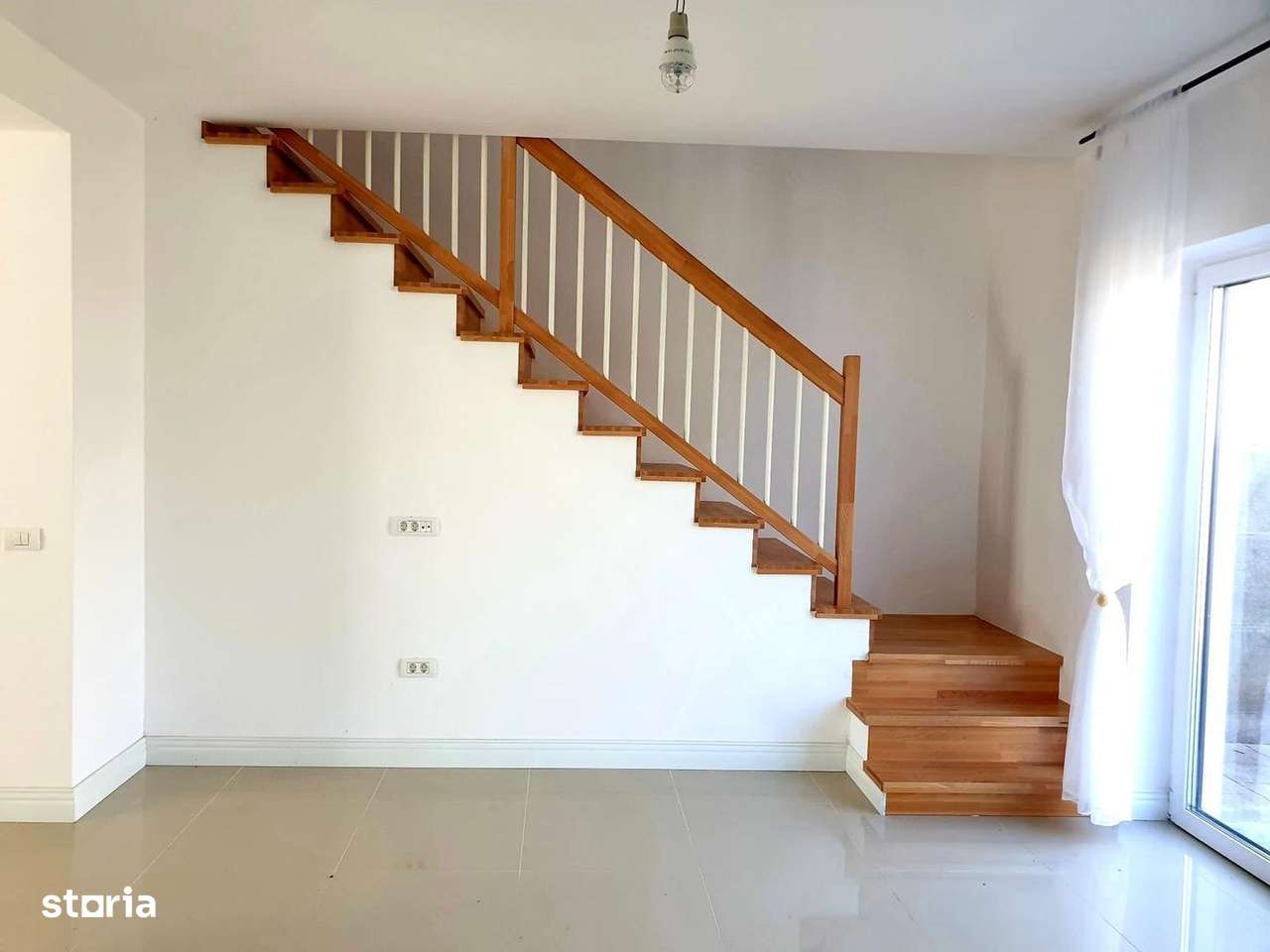 Triplex cu 4 camere,  in vatra satului - toate utilitatile - Sacalaz - Imagine principală: 5/16