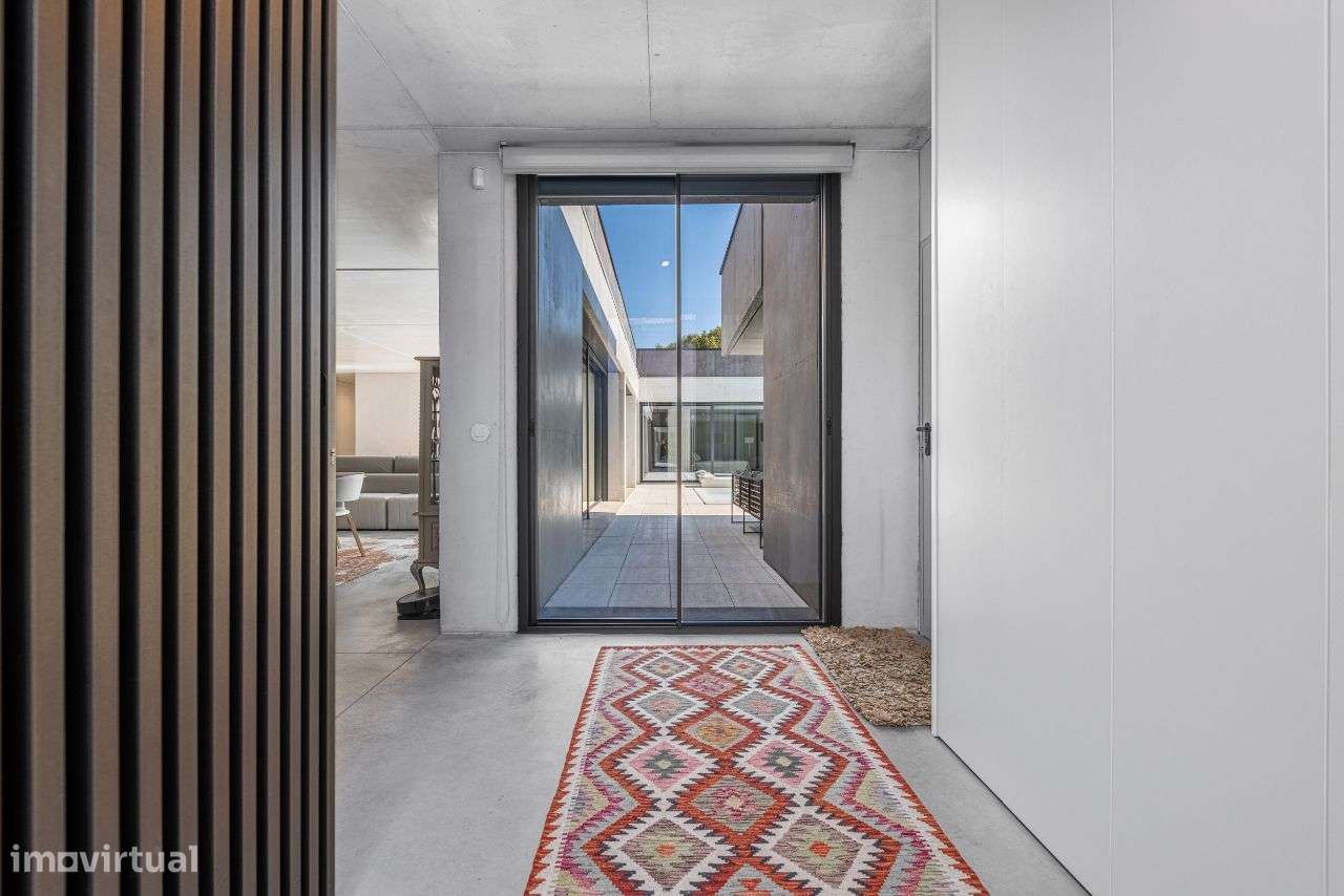 Fantástica Moradia T3+1-31