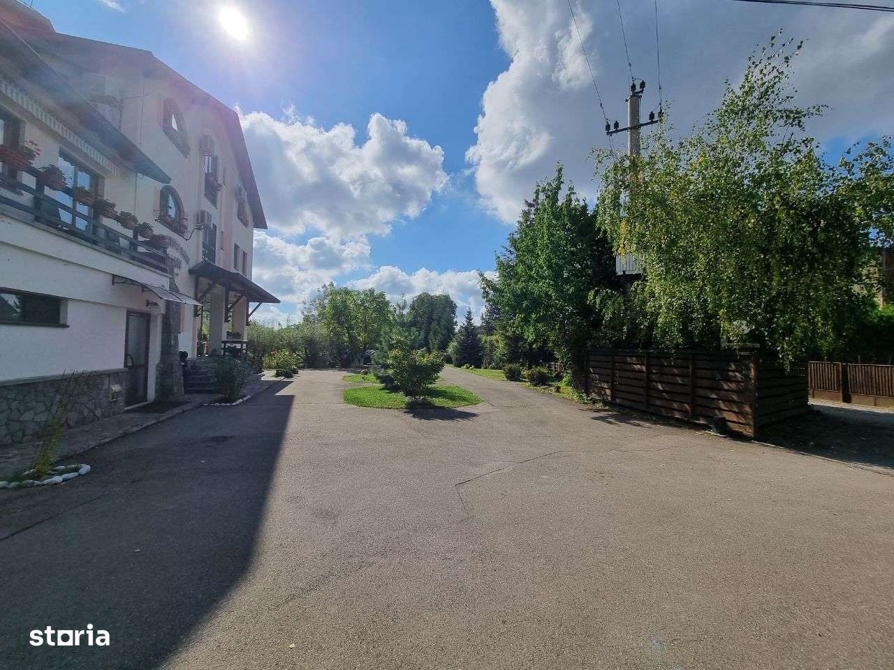 Pensiune 4* cornu / centru spa și piscină + 9000 mp teren - Imagine principală: 2/20