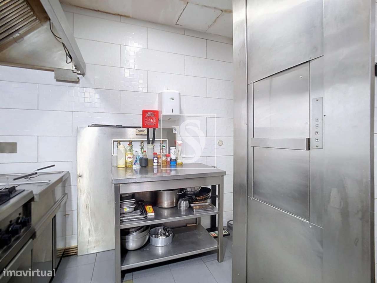 Trespasse de Restaurante no centro de Gondomar.-11