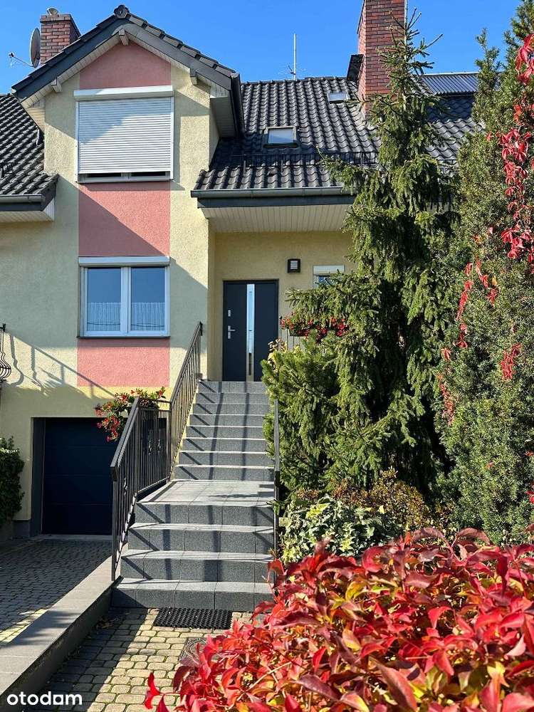 Dom w zabudowie szeregowej na sprzedaż