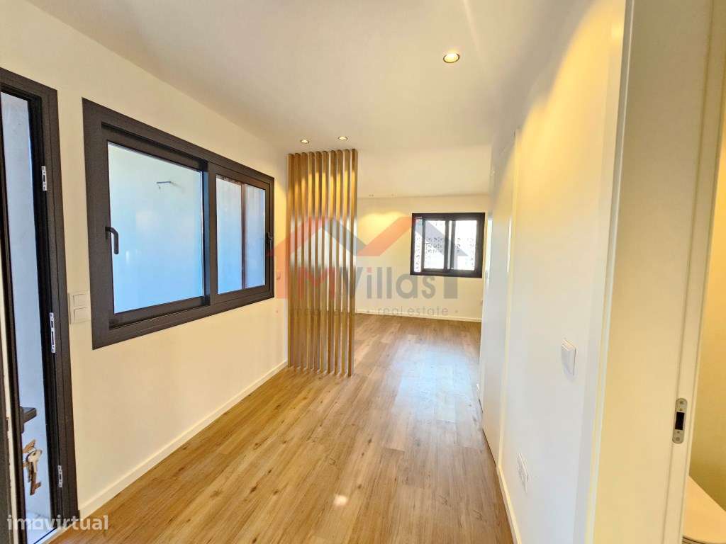 Moradia V3 renovada com anexo - Loulé - Grande imagem: 4/29