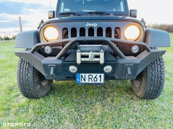 Jeep Wrangler - 9