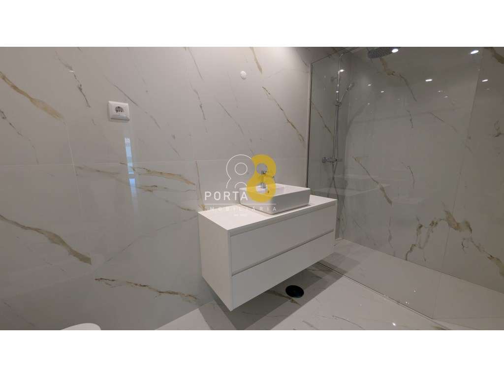 Apartamento T3 com terraço Matosinhos Sul junto ao mar-28