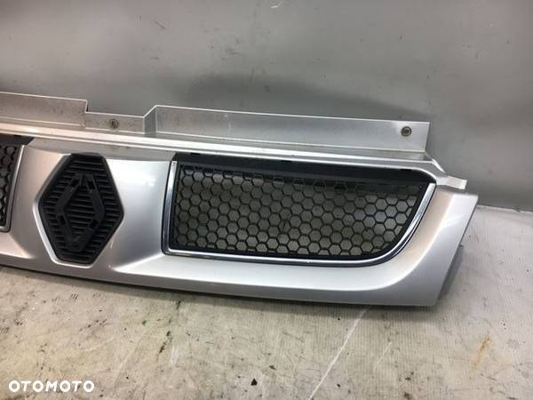 RENAULT TRAFIC GRILL ATRAPA 8200204450 - 3