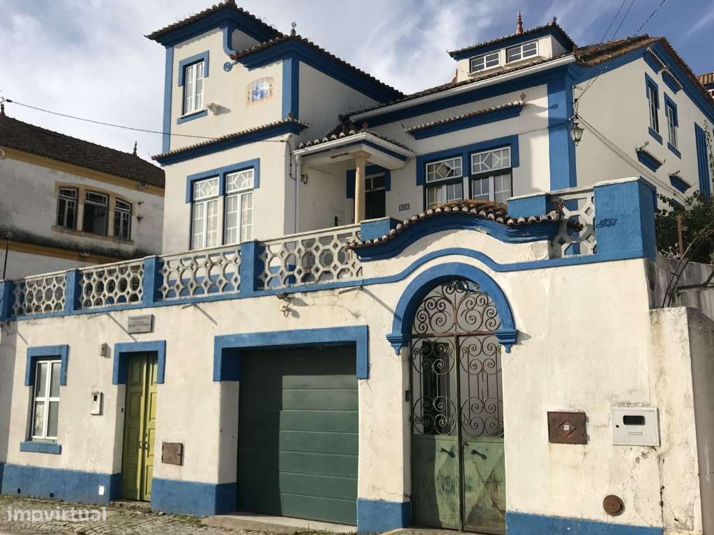 Moradia T7 com elevador-36