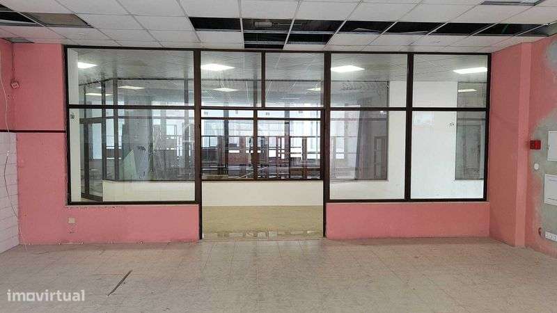 Arrendamento Loja/Escritório - Edifício Bellevue - Figueira da Foz - Grande imagem: 4/6
