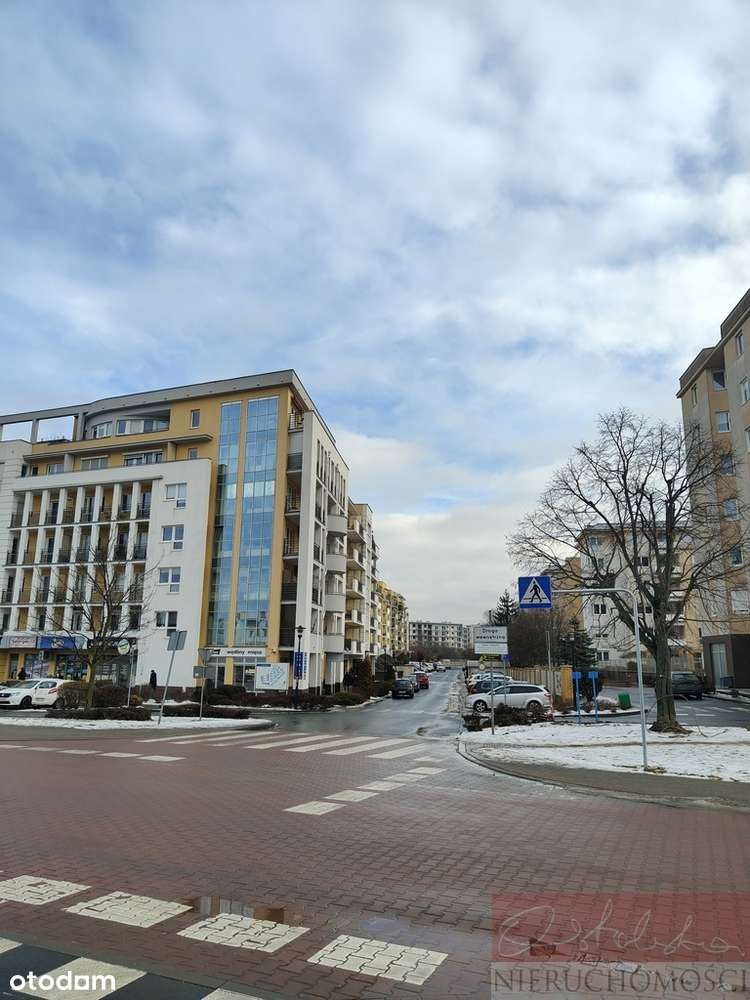 Z dużym balkonem i garażem w super lokalizacji-12