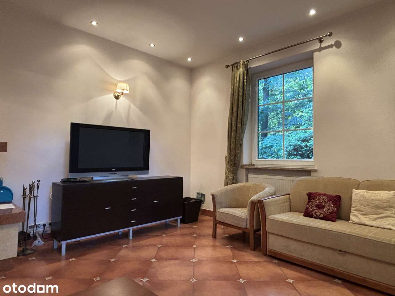 Duży dom wolno stojący Wawer Radość-2