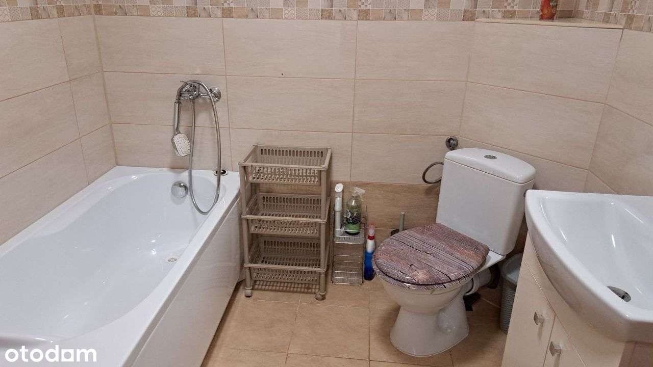 Do sprzedaży bardzo ładny bliźniak w cichej uliczc-7