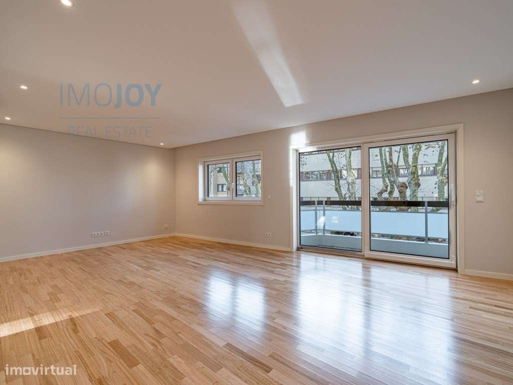 Fantástico Apartamento T3 para Venda no Porto - Grande imagem: 2/29