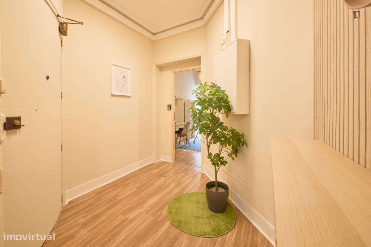 Quarto - localizado em Marquês de Pombal Lisbon - Grande imagem: 2/10