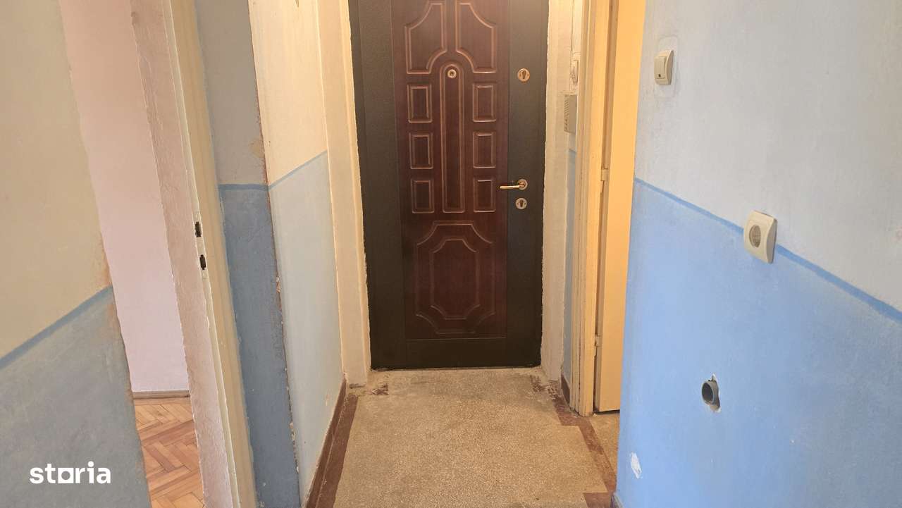 Vand apartament 2 camere decomandat in Deva, zona Gojdu, etaj 1-6