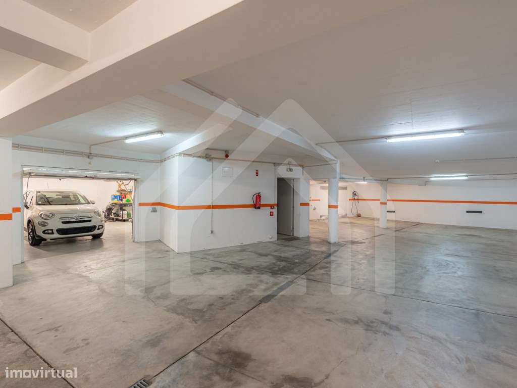 Apartamento T3 | Com aproveitamento de sótão | Alqueves-23