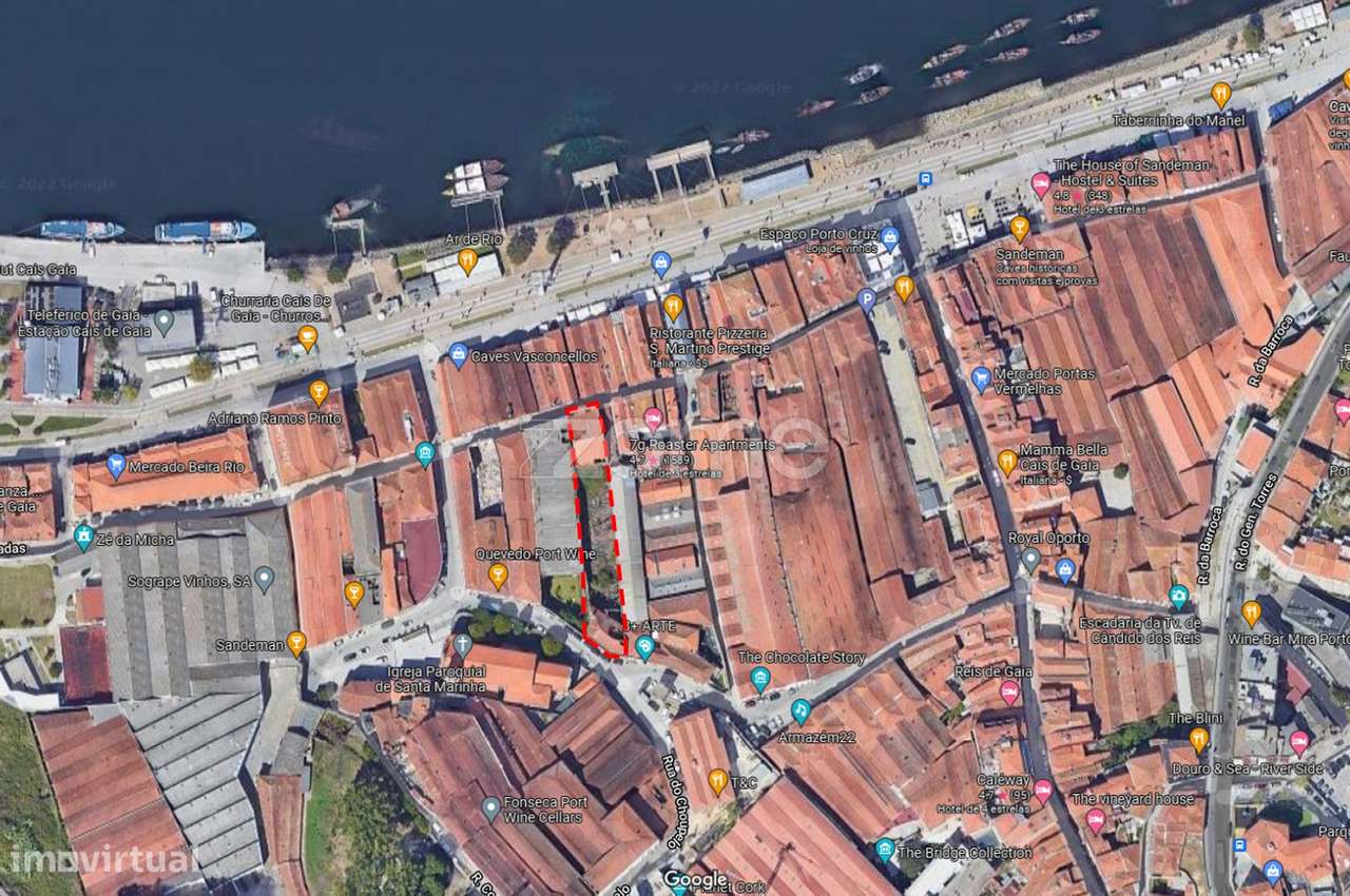 Prédio/ Armazém para reabilitação, localizado na Ribeira de Gaia - Grande imagem: 2/32