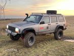 Jeep Cherokee - 18