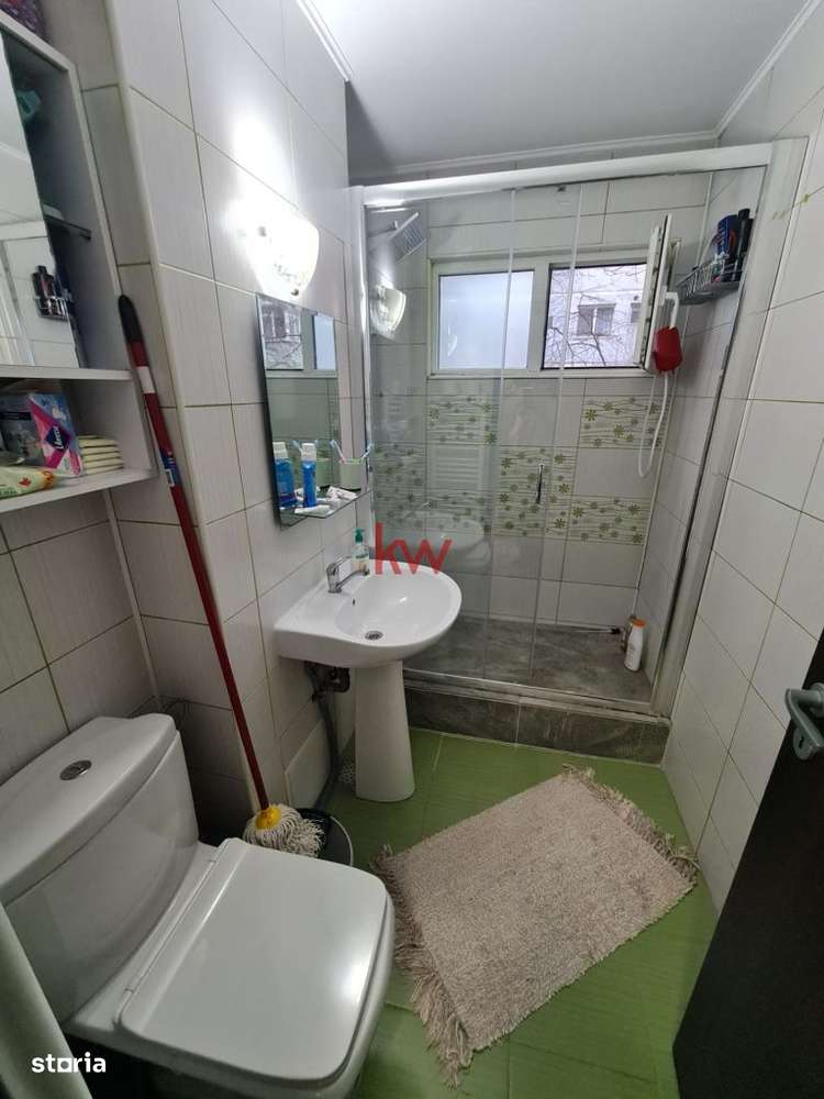 Apartament ultrafinisat cu balcon, la parter, in Pod de Piatra, fara r-13