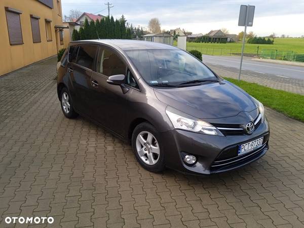 Toyota Verso 1.6 D-4D Prestige 7os - 3