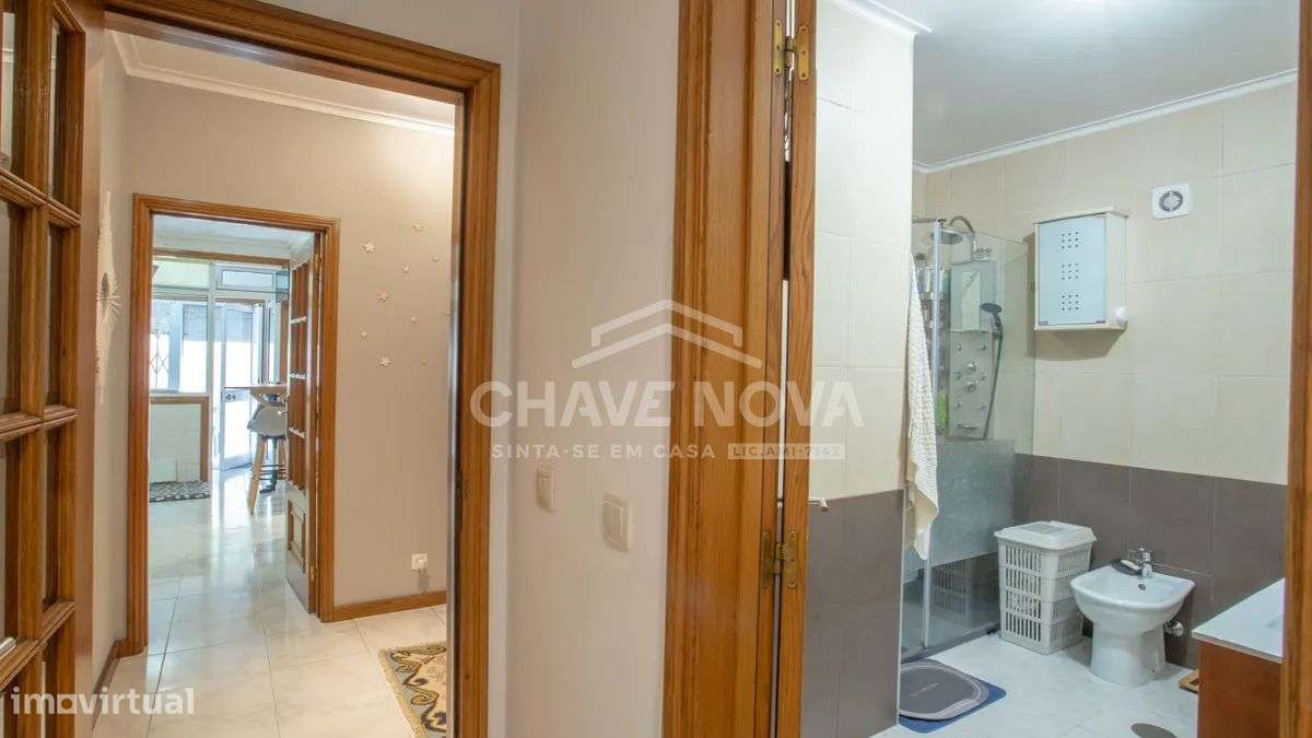 T1+1 c/ Terraço e Lugar de Garagem em Vilar do Paraíso-26