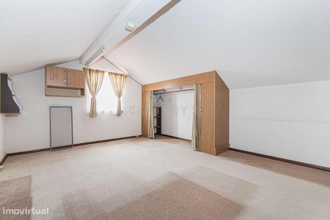 Moradia T3+2 em Casais Novos – Alenquer-31